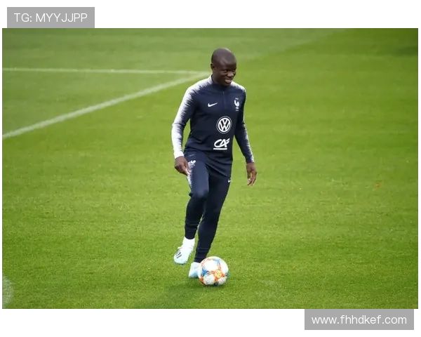 维蒂尼亚：与维拉蒂并肩作战是荣幸 他是真正的全能中场