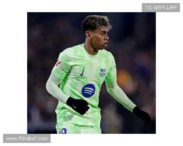 阿劳霍称赞亚马尔为优秀职业球员 不谈今天表现只论个人能力