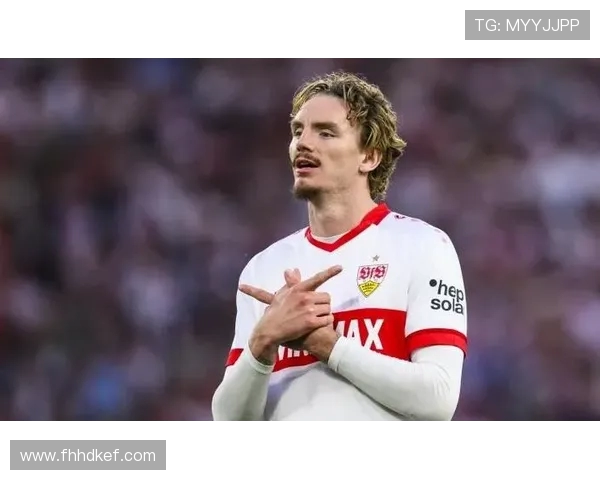 埃贝尔分析拜仁下半场表现放松或因巴黎比赛压力所致