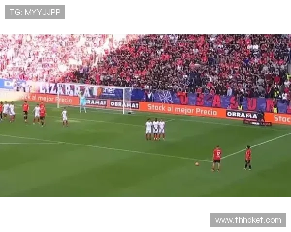 鲁文巴尔加斯点射建功助塞维利亚险胜奥萨苏纳豪取关键三分